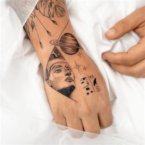 tatuajes de 7 cm para hombres|tatuajes en la mano para hombres.